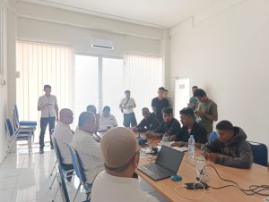 Temui Massa Aksi, Komisi III DPRD Sultra Sampaikan Bakal Gelar RDP Terkait Dugaan Pencemaran Lingkungan PT TBS di Kabaena