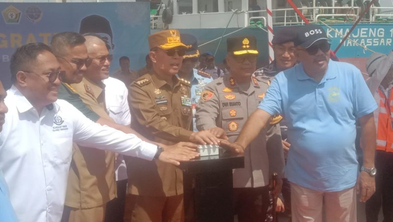 Murni Gunakan Dana Peribadi, Gubernur Sultra ASR Lepas 8.062 Pemudik Gratis Jalur Laut dan Darat