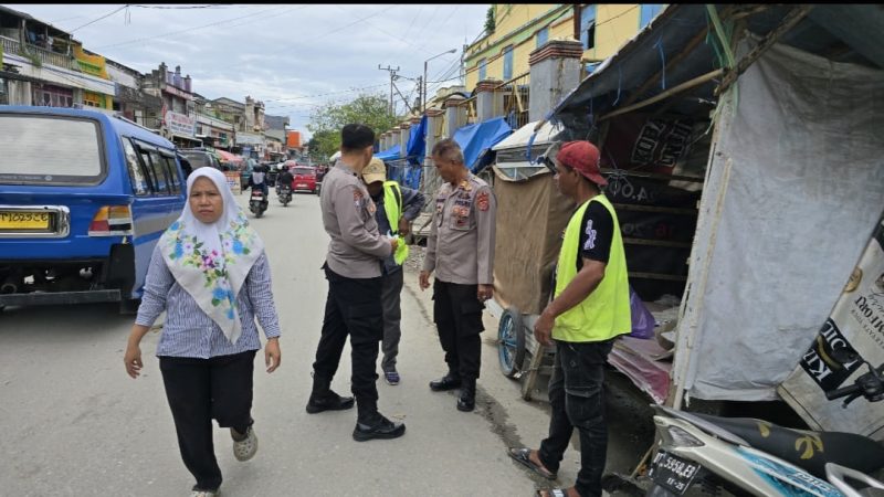 Satgas Preemtif Gelar Penyuluhan Premanisme dan Pungli di Pasar Mandonga, Kendari